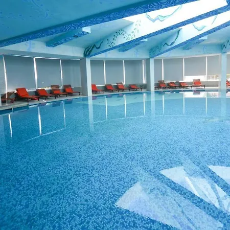 Resort California Golem (Tirana)